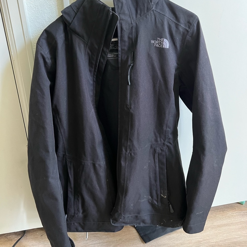 Women’s insulated North Face Ski jacket